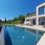 Vila Levant