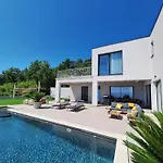 Vila Levant